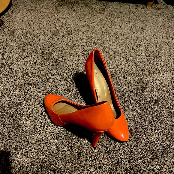 Coral shiny heels 👠 - Picture 1 of 3